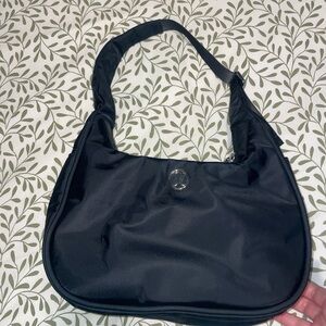 Lululemon City Essentials Bag